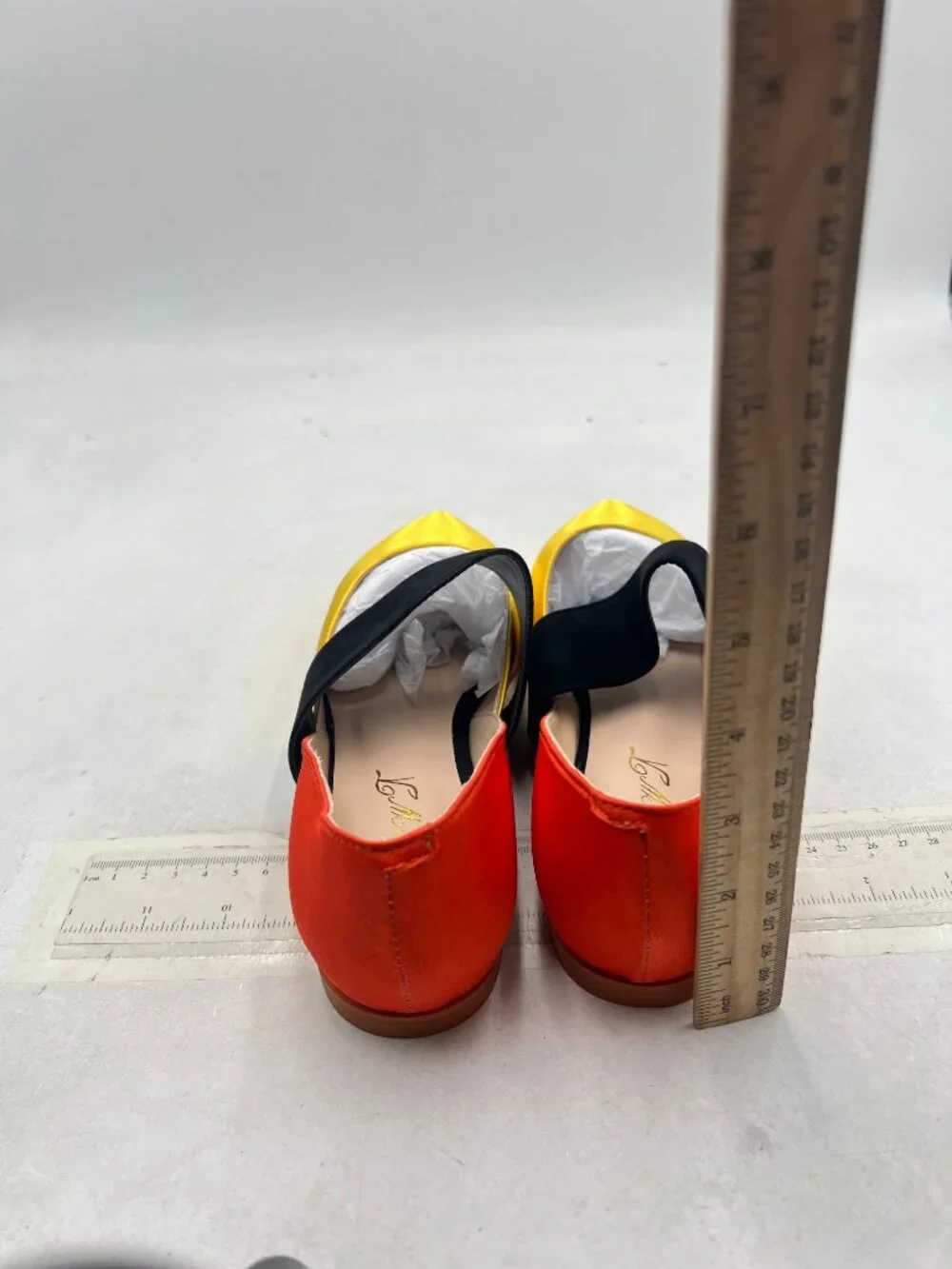 Fowt orange yellow